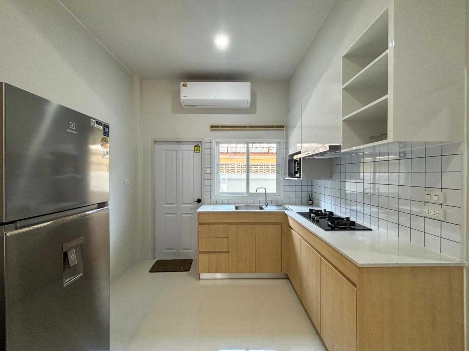 ทาวน์เฮาส์ 2 ห้องนอน ให้เช่า Modern Life Chalong - photo 3