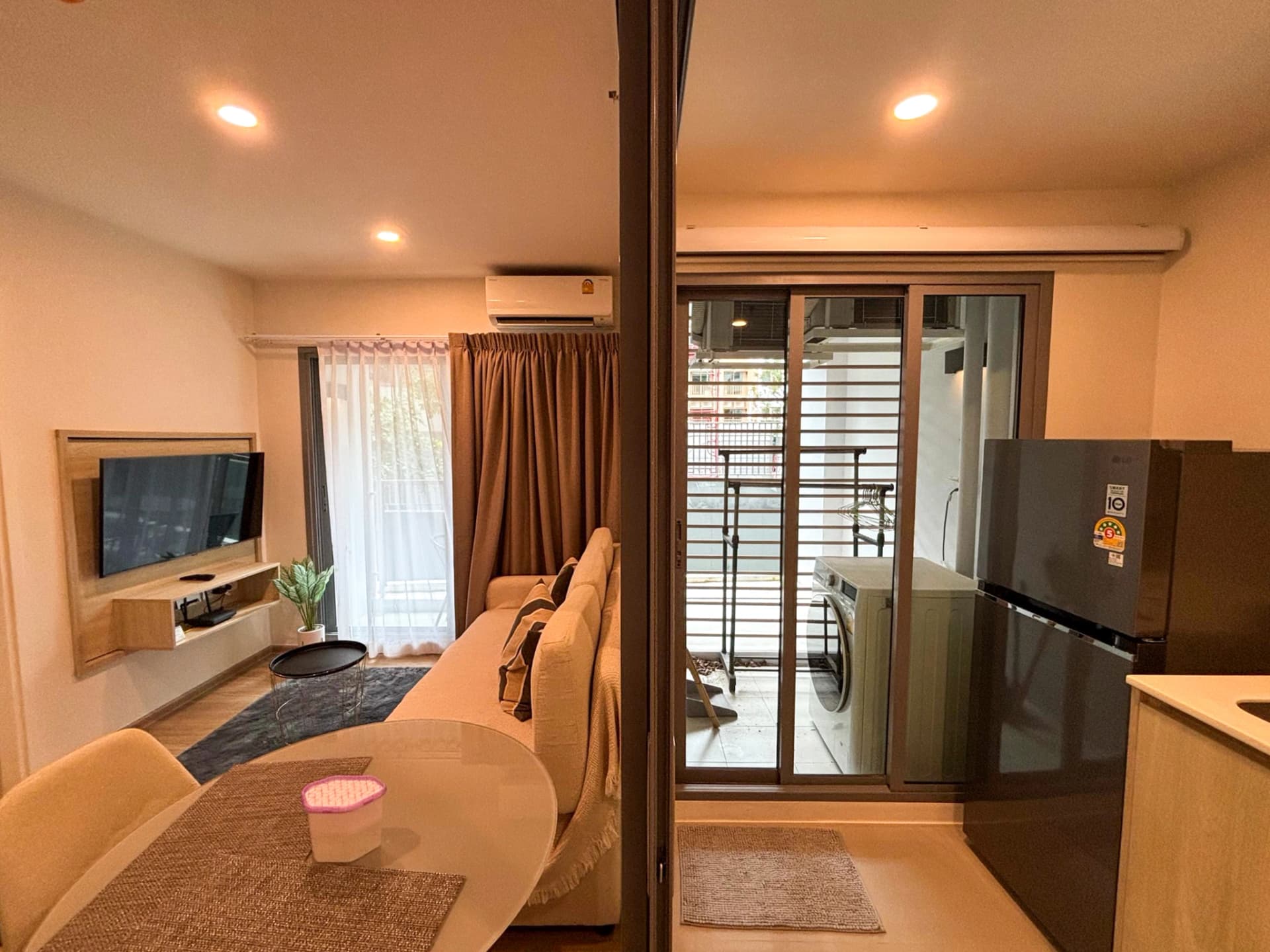 คอนโด 1 ห้องนอน ให้เช่า Phyll Central - photo 2