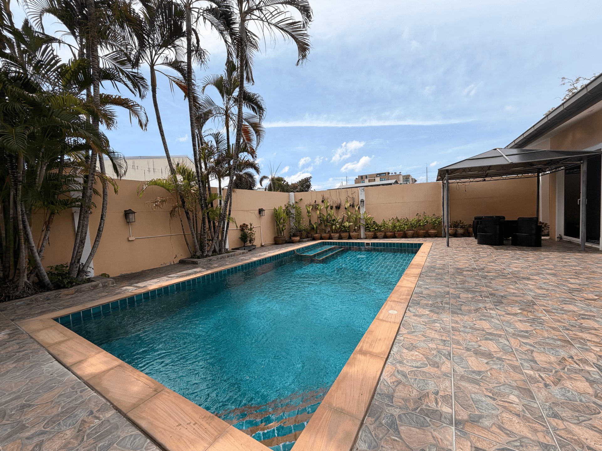 Villa 4 chambres avec piscine à louer - photo 2