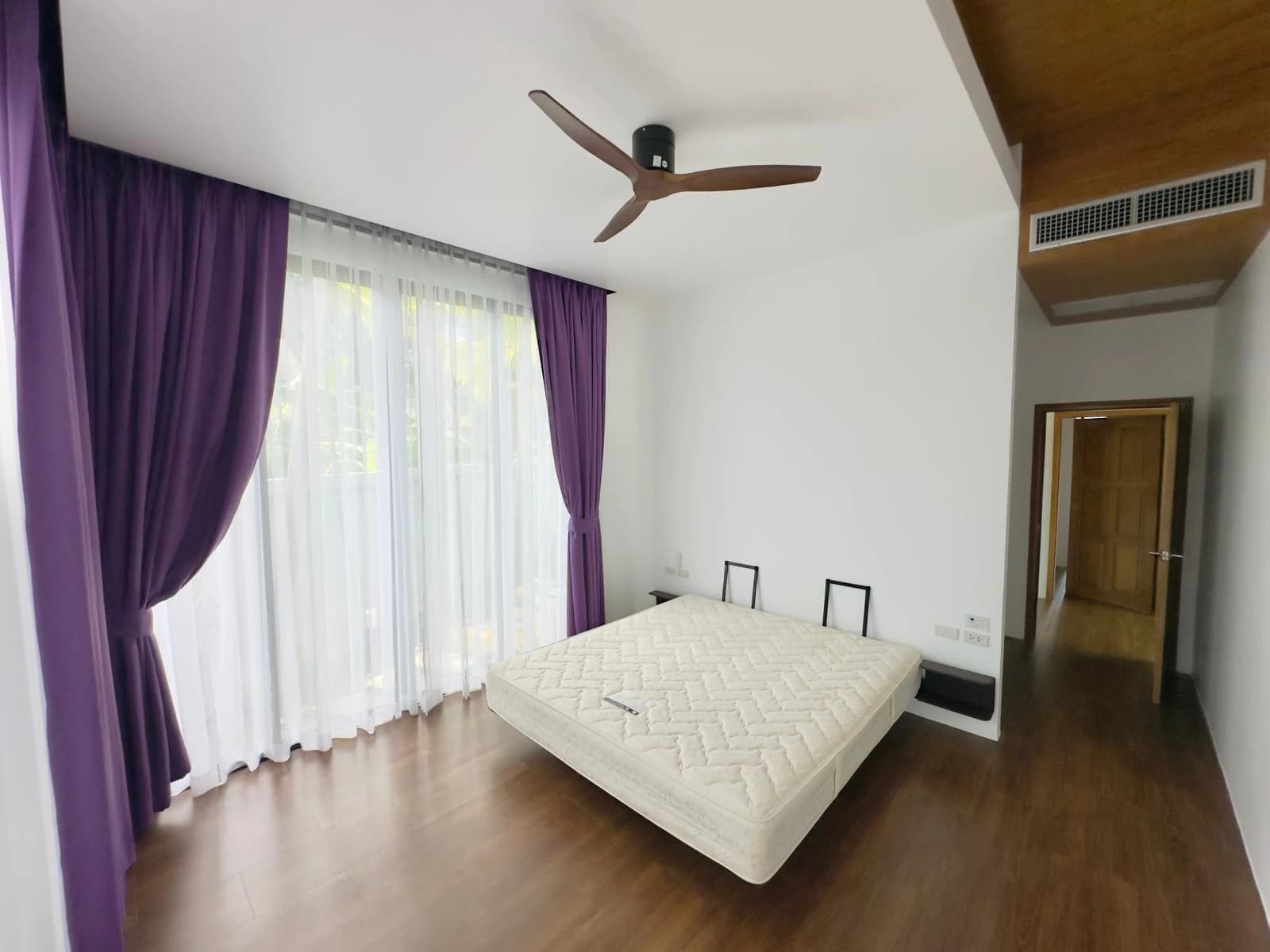Villa 3 chambres, Nai Harn Baan Bua à louer - photo 3