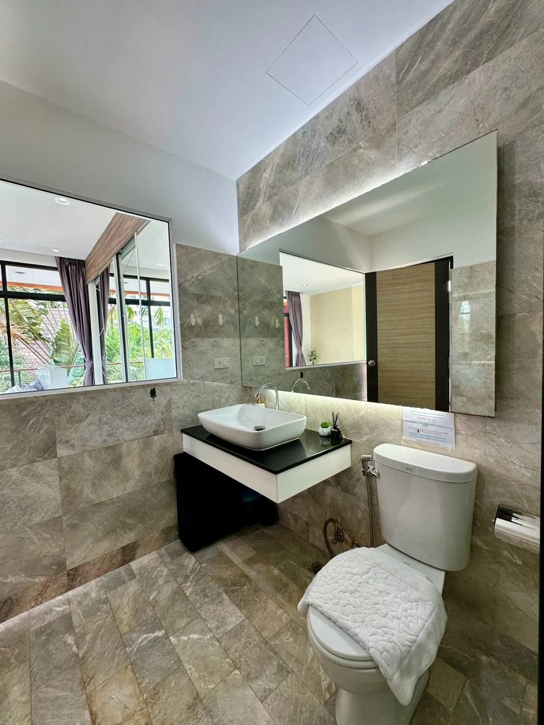 คอนโด 2 ห้องนอน Nai Harn Beach Condo ให้เช่า - photo 3