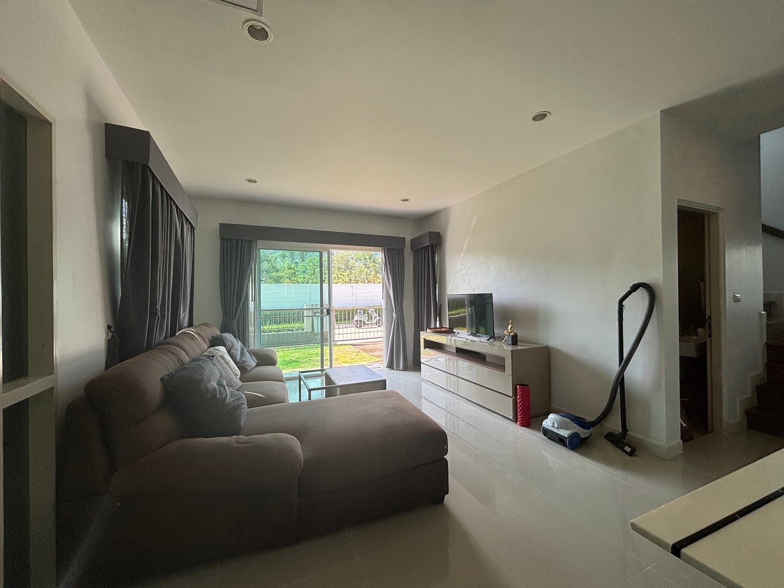 บ้าน 4 ห้องนอน Saransiri ให้เช่า - photo 3