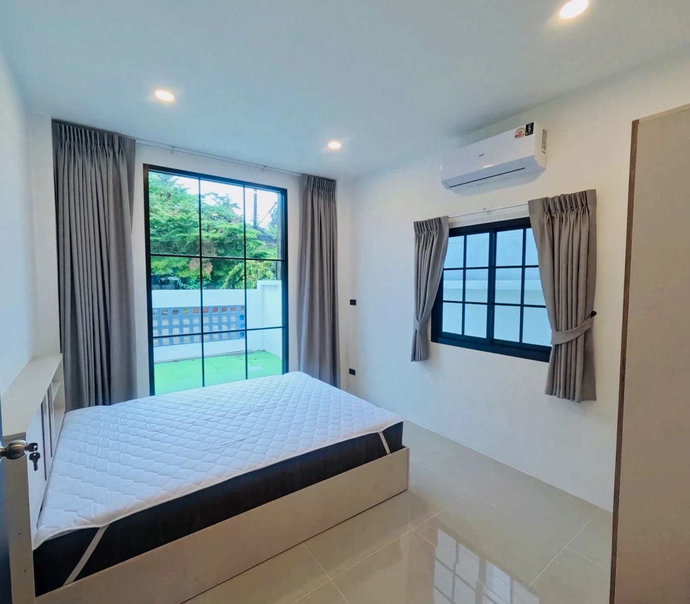 บ้าน 3 ห้องนอน ให้เช่า Chok Thip Villa - photo 5
