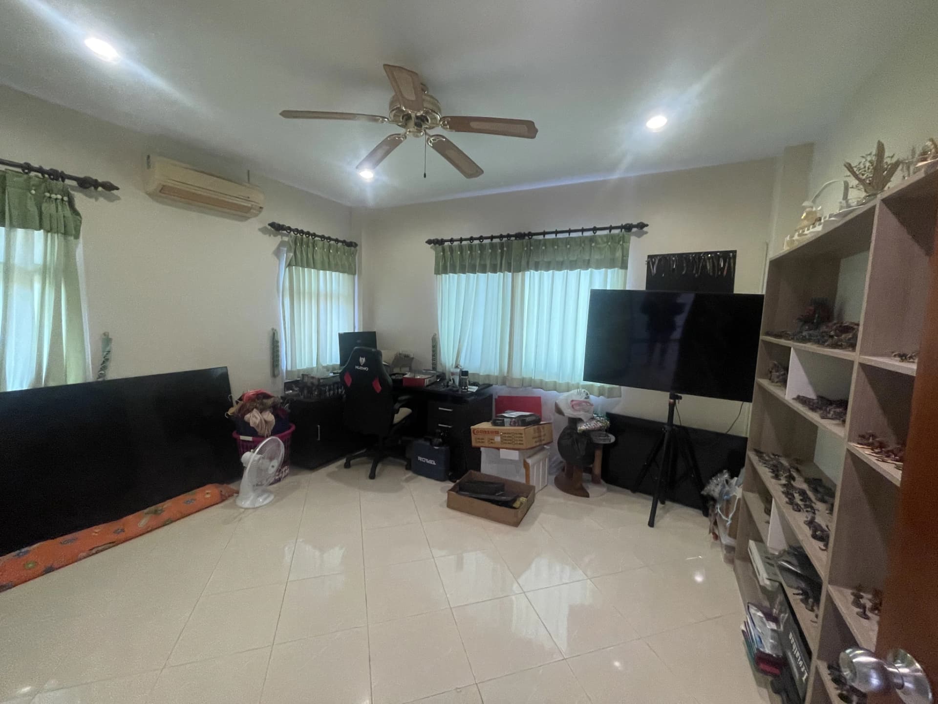 วิลล่า 4 ห้องนอน รีโนเวทแล้ว ย่านฉลอง ให้เช่า - photo 4