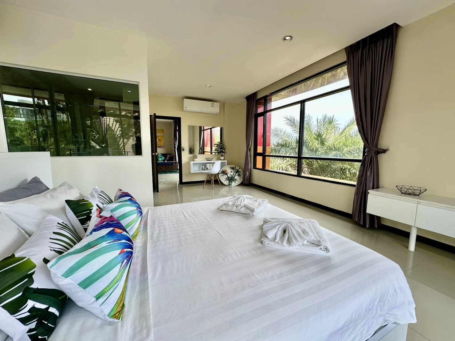 คอนโด 2 ห้องนอน Nai Harn Beach Condo ให้เช่า - photo 4