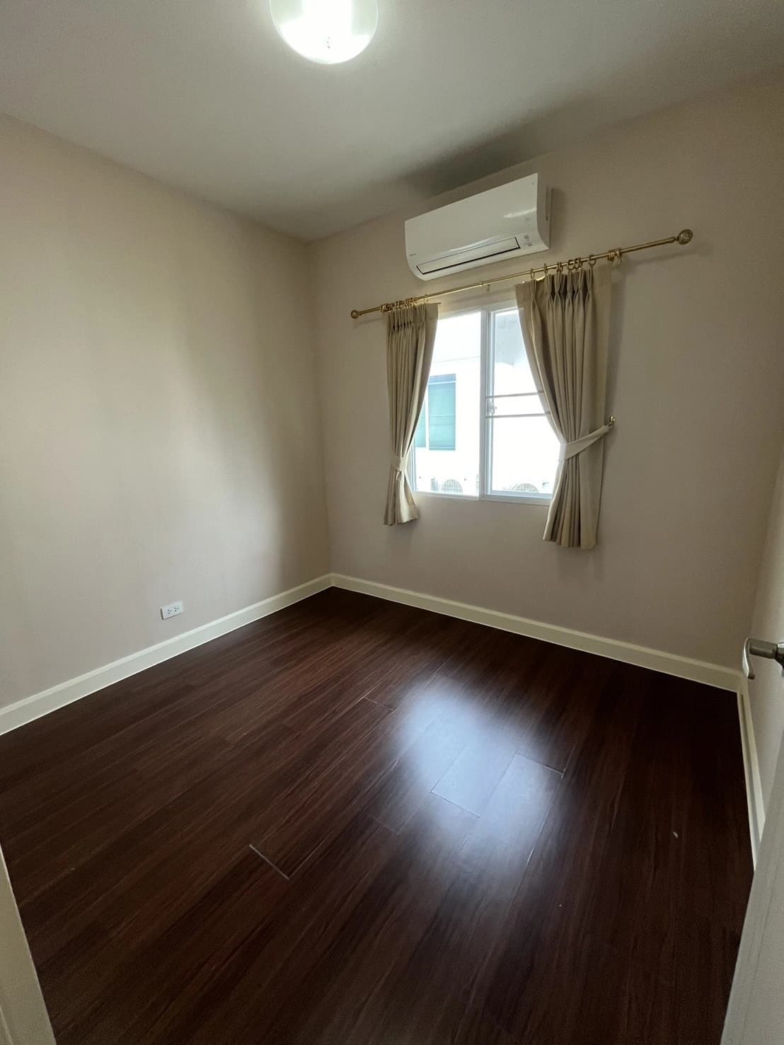 บ้าน 3 ห้องนอน Habitown ให้เช่า - photo 2