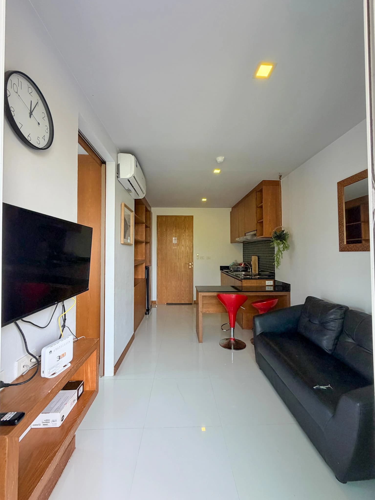 Saiyuan Buri Condominium