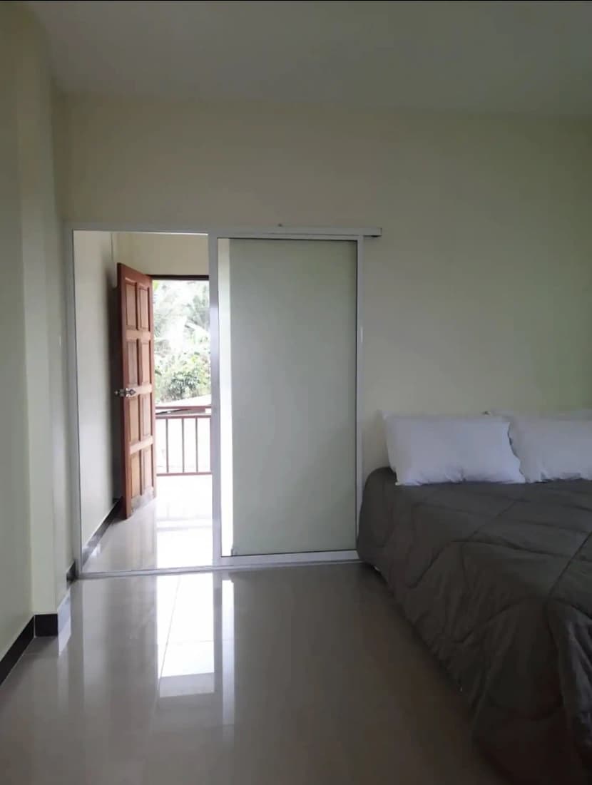 คอนโด 1 ห้องนอน Samrarn ให้เช่า - photo 2