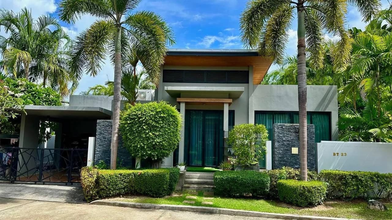 Villa 3 chambres, Nai Harn Baan Bua à vendre