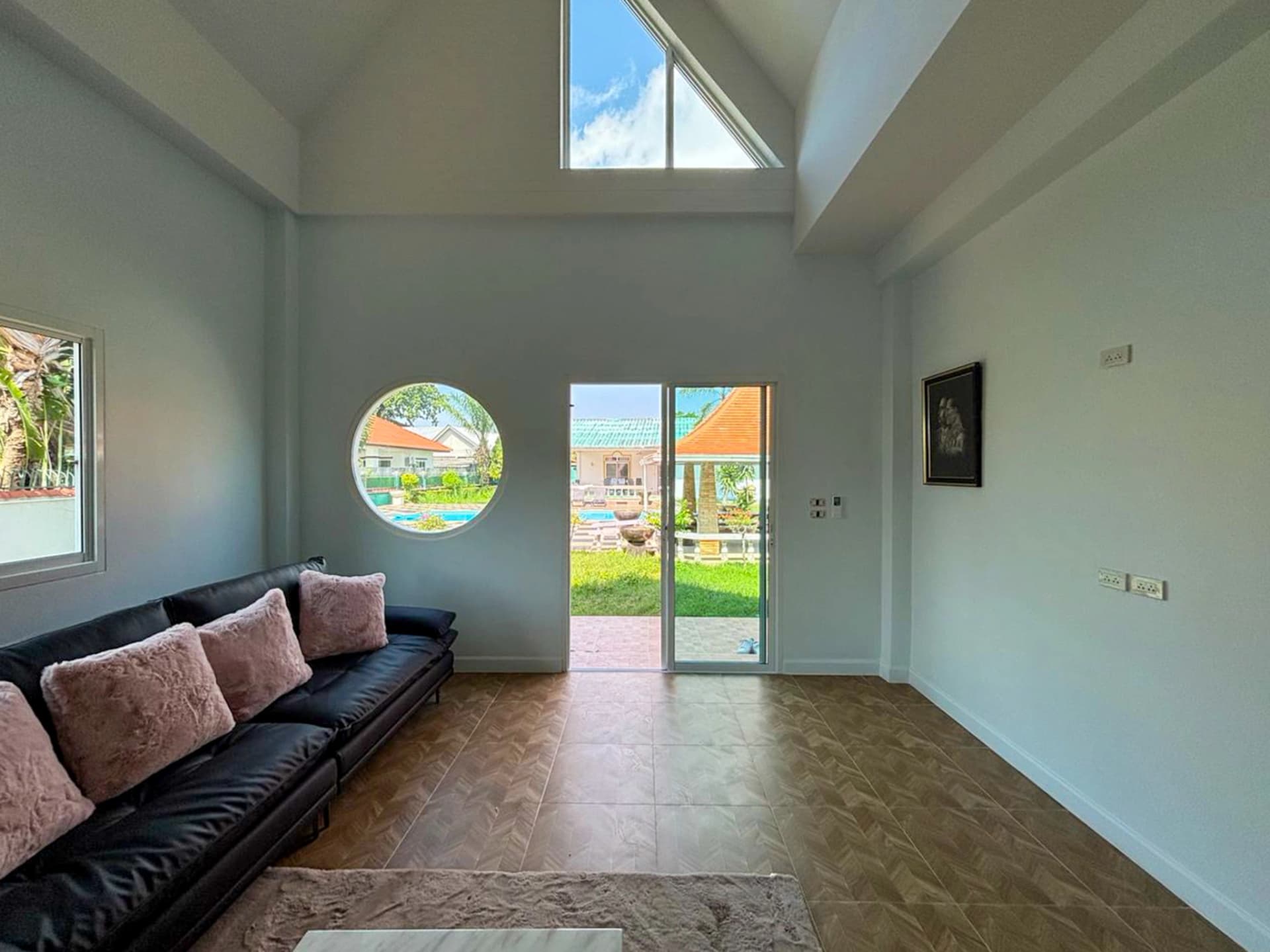 Private Chalong House x3 · 2卧住宅出租