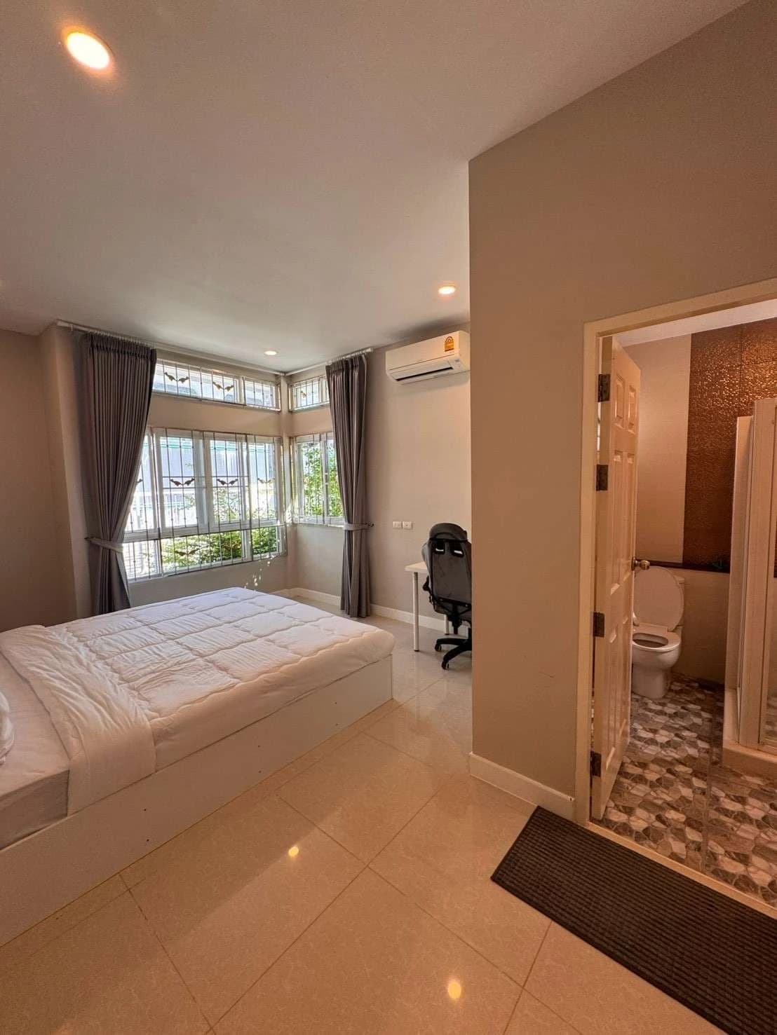 บ้าน 3 ห้องนอน ให้เช่า Phuket Villa Chaofah - photo 5