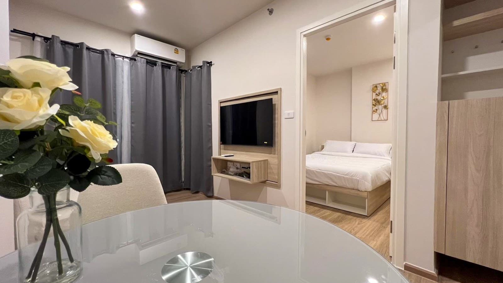 คอนโด 1 ห้องนอน Phyll Central ให้เช่า