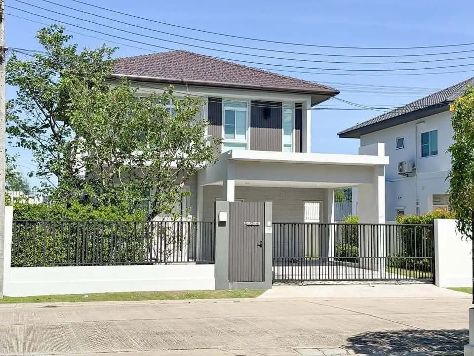 บ้าน 3 ห้องนอน ให้เช่า Siwalee Rasada