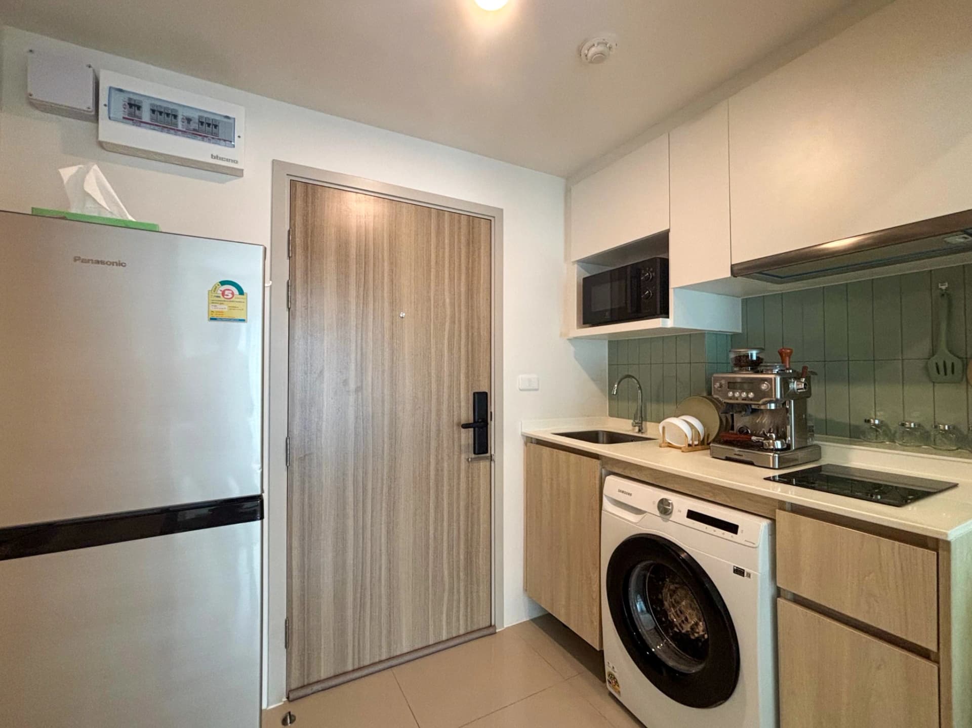 Appartement 1 chambre à louer, Phyll Central - photo 4