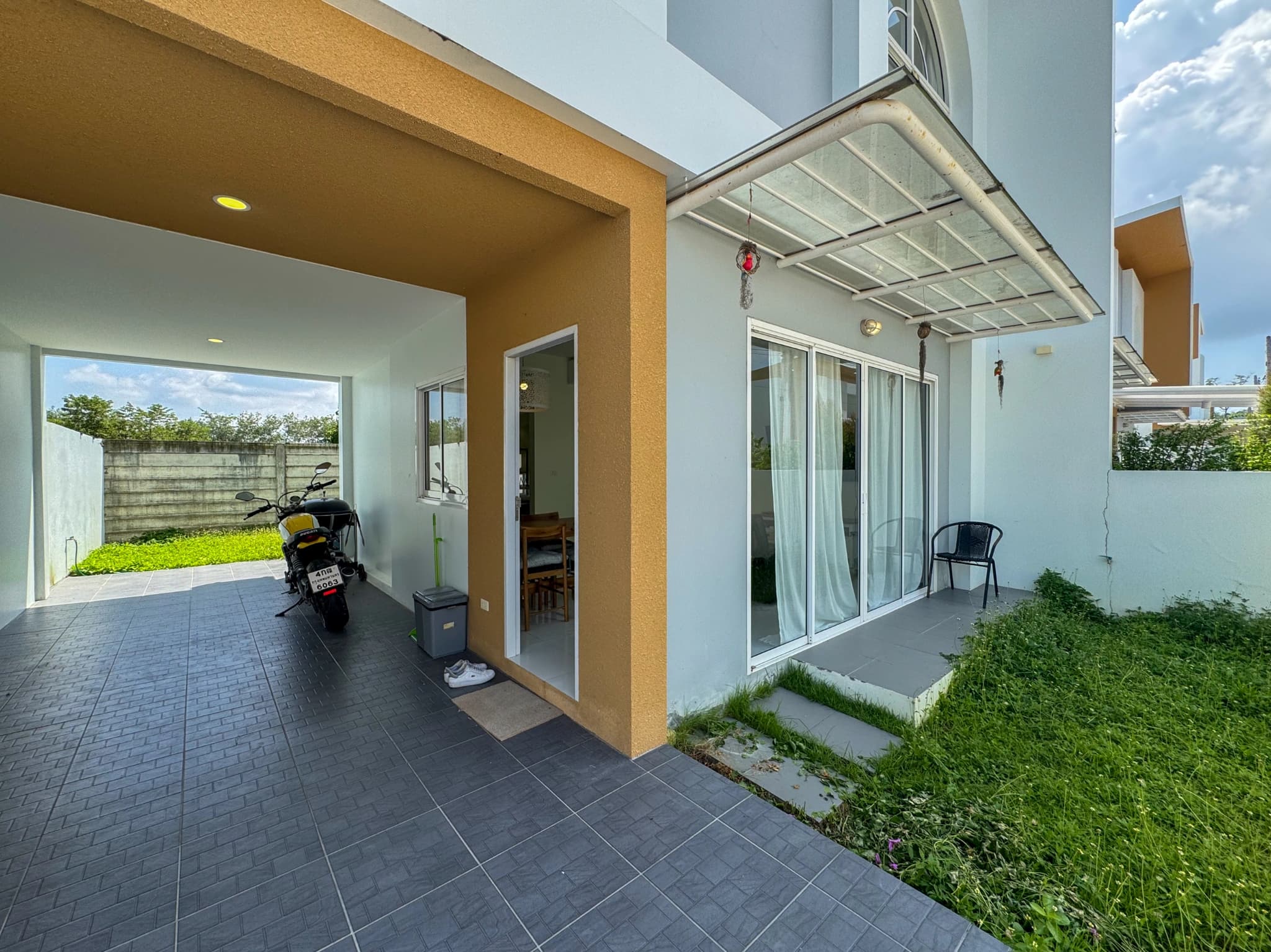 3 bedrooms Townhouse in Pa Khlok