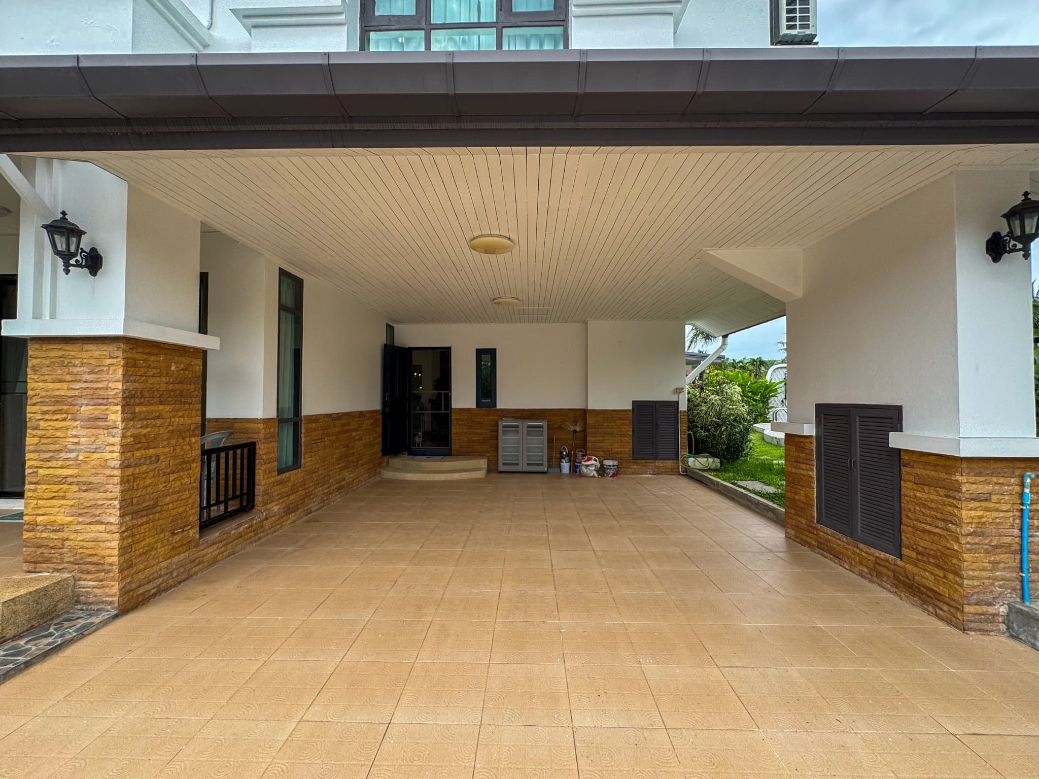 3 bedrooms Villa in Chalong - photo 2