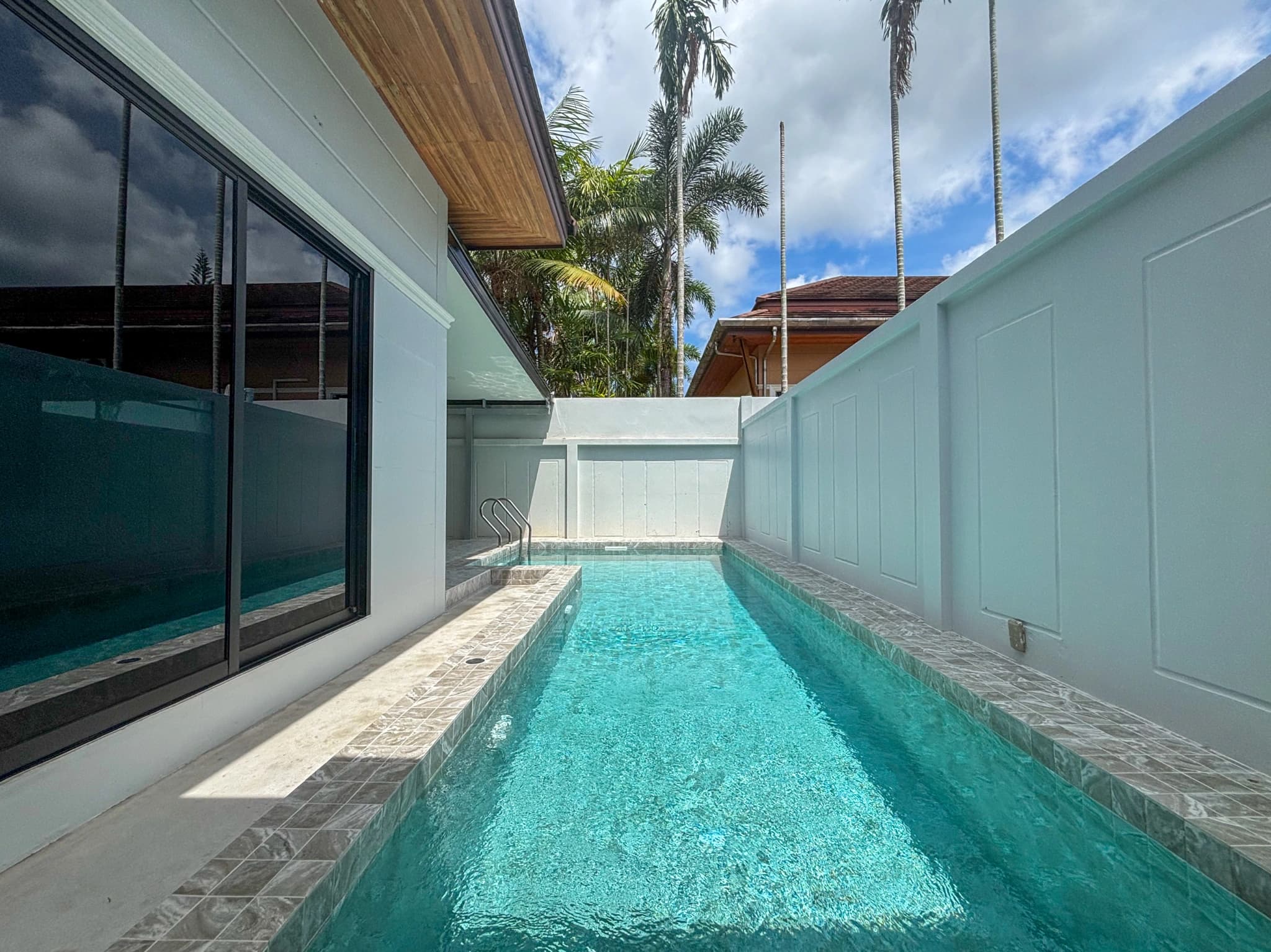 3 bedrooms Villa in Chalong for rent - photo 2