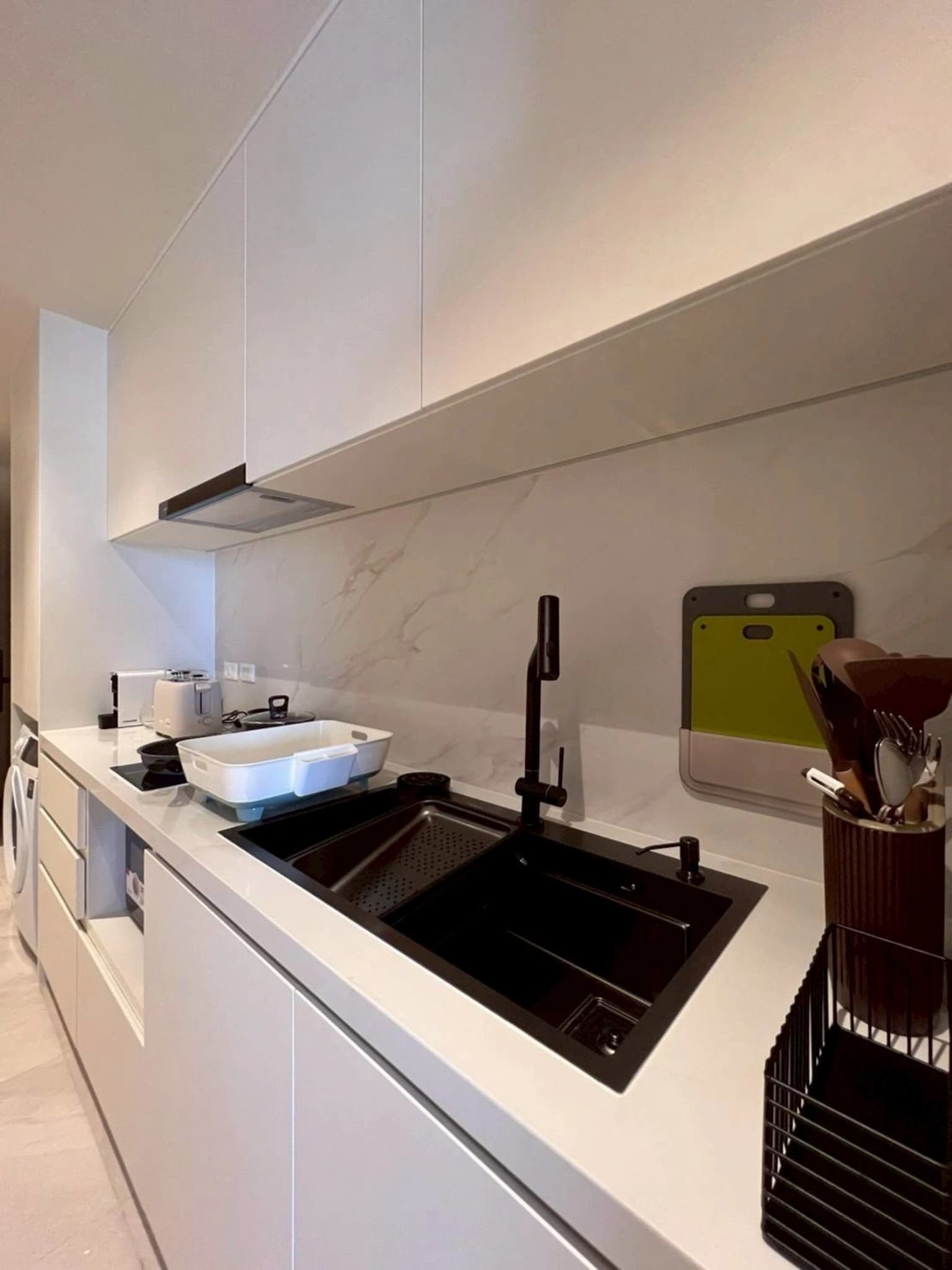 1 bedroom condo for rent Chardonnya Naiharn - photo 3