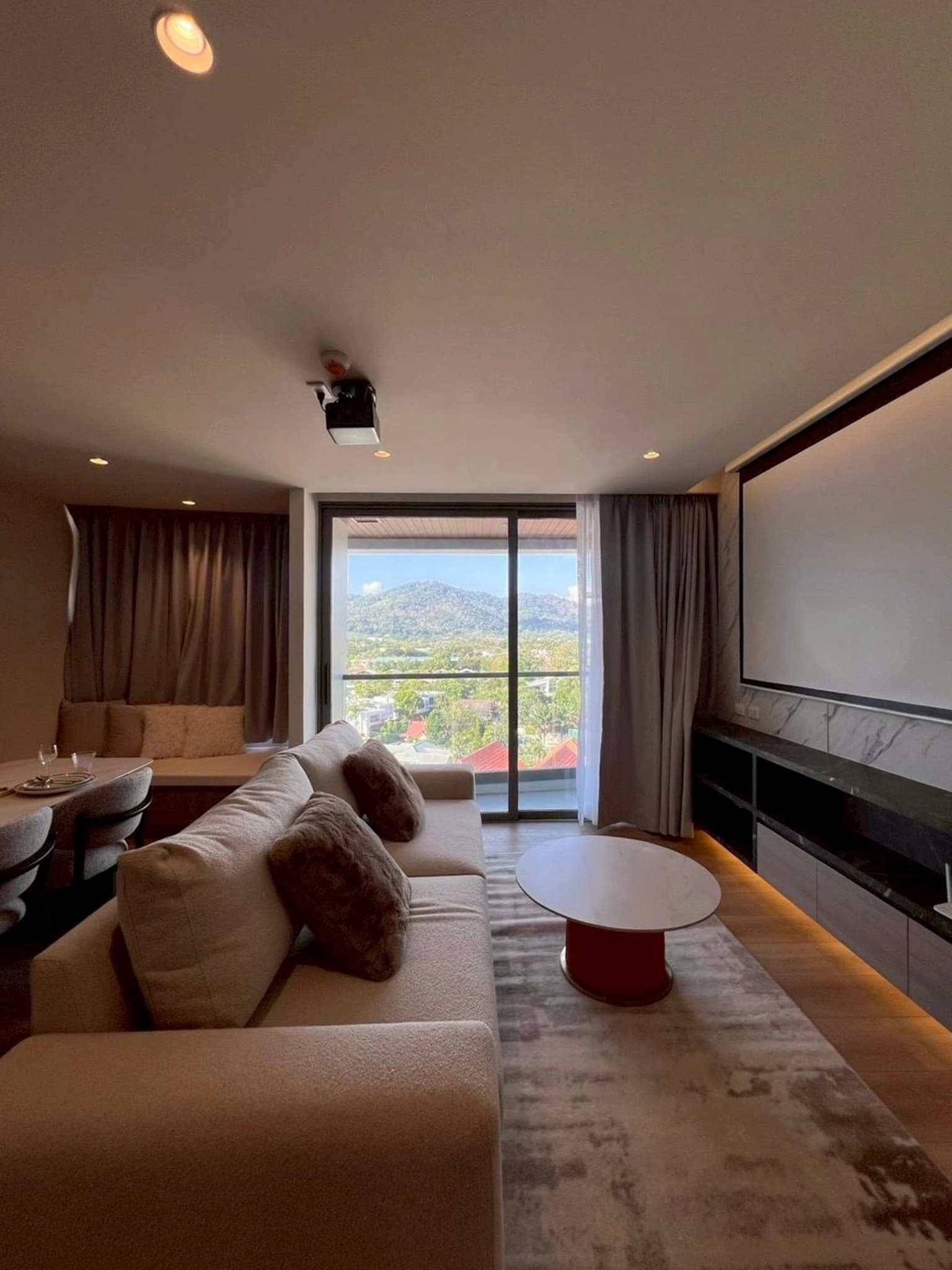 1 bedroom condo for rent Chardonnya Naiharn - photo 2