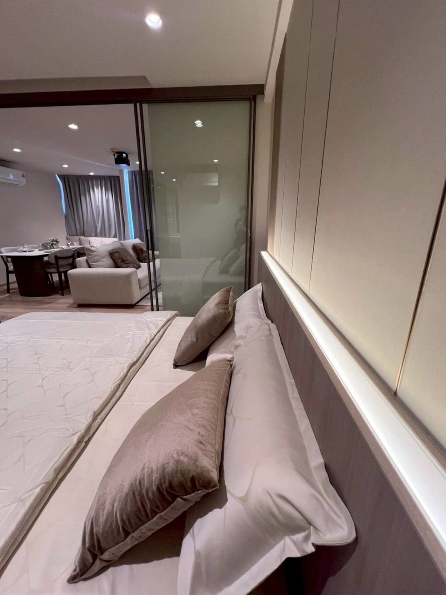 1 bedroom condo for rent Chardonnya Naiharn - photo 5