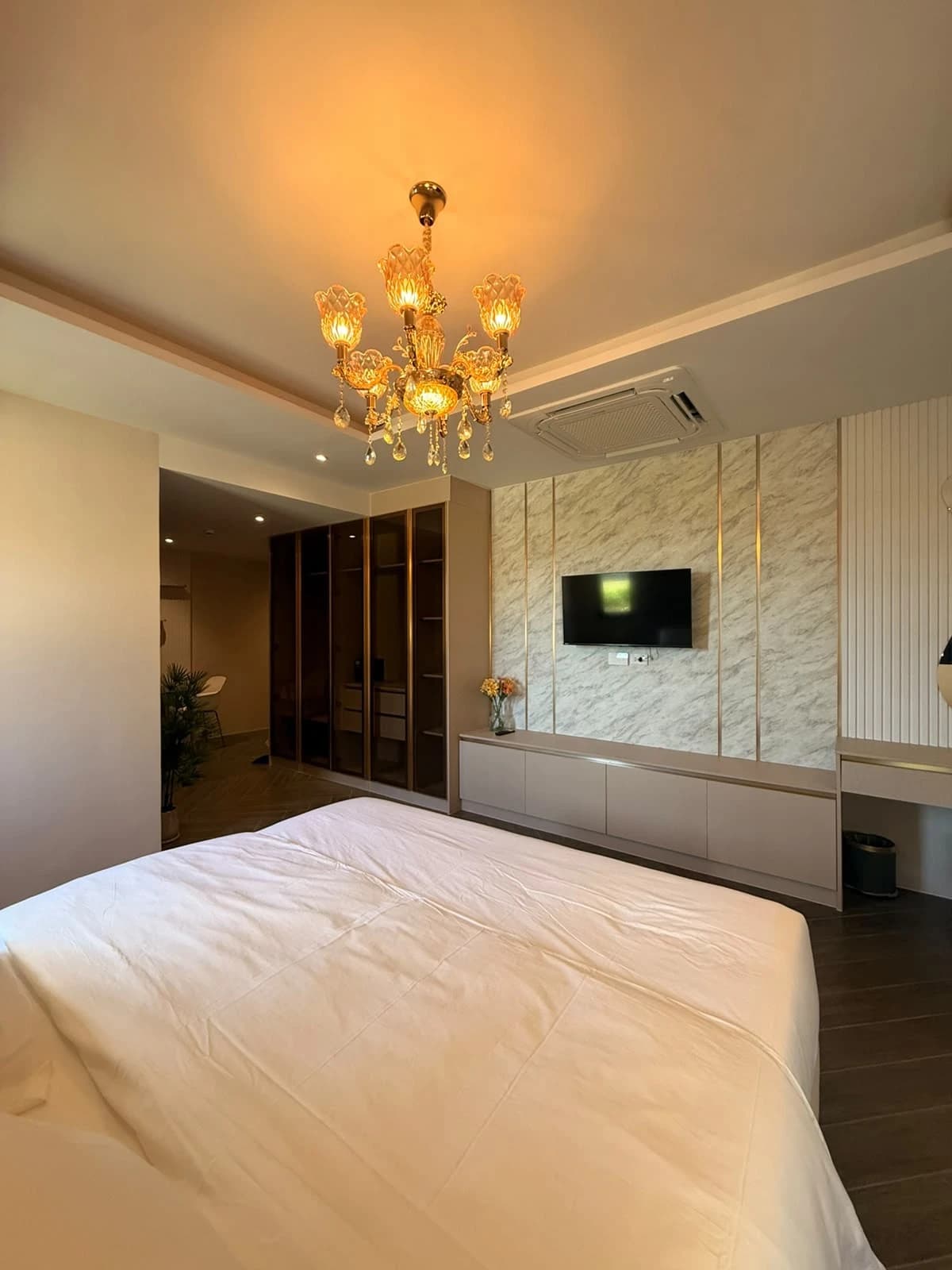 1 bedroom condo for rent Utopia Dream Max - photo 4