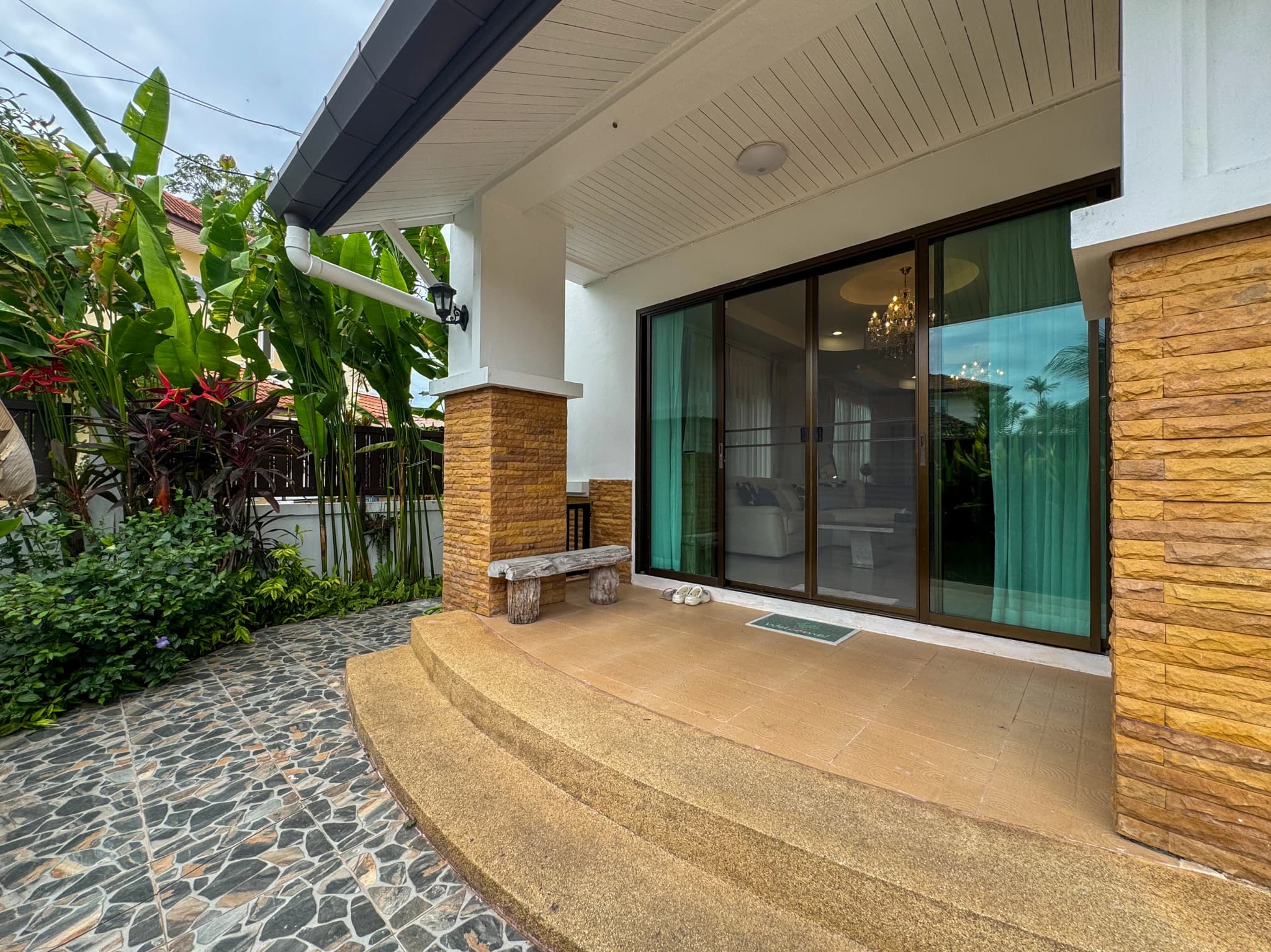 3 bedrooms Villa in Chalong - photo 3