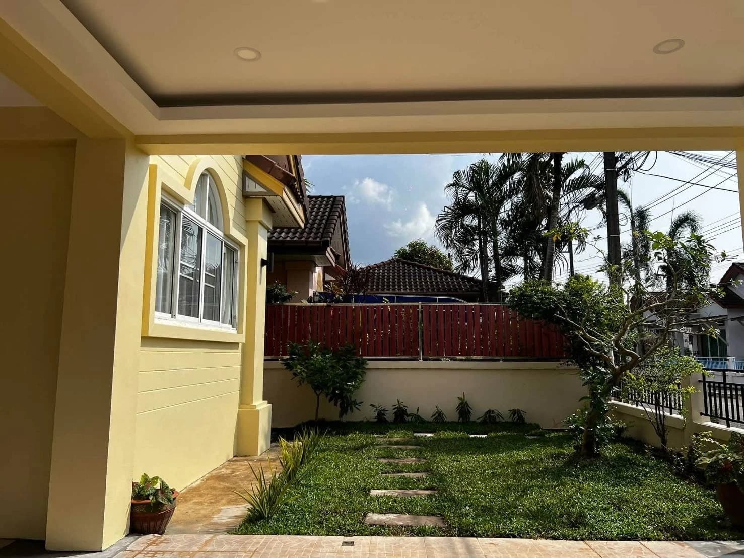 2 bedroom house for rent - - photo 2