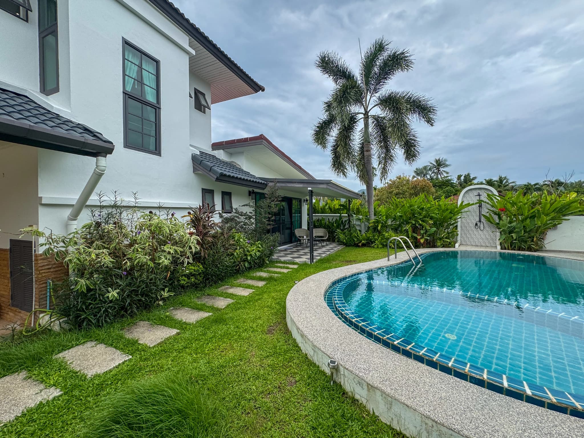 3 bedrooms Villa in Chalong - photo 5
