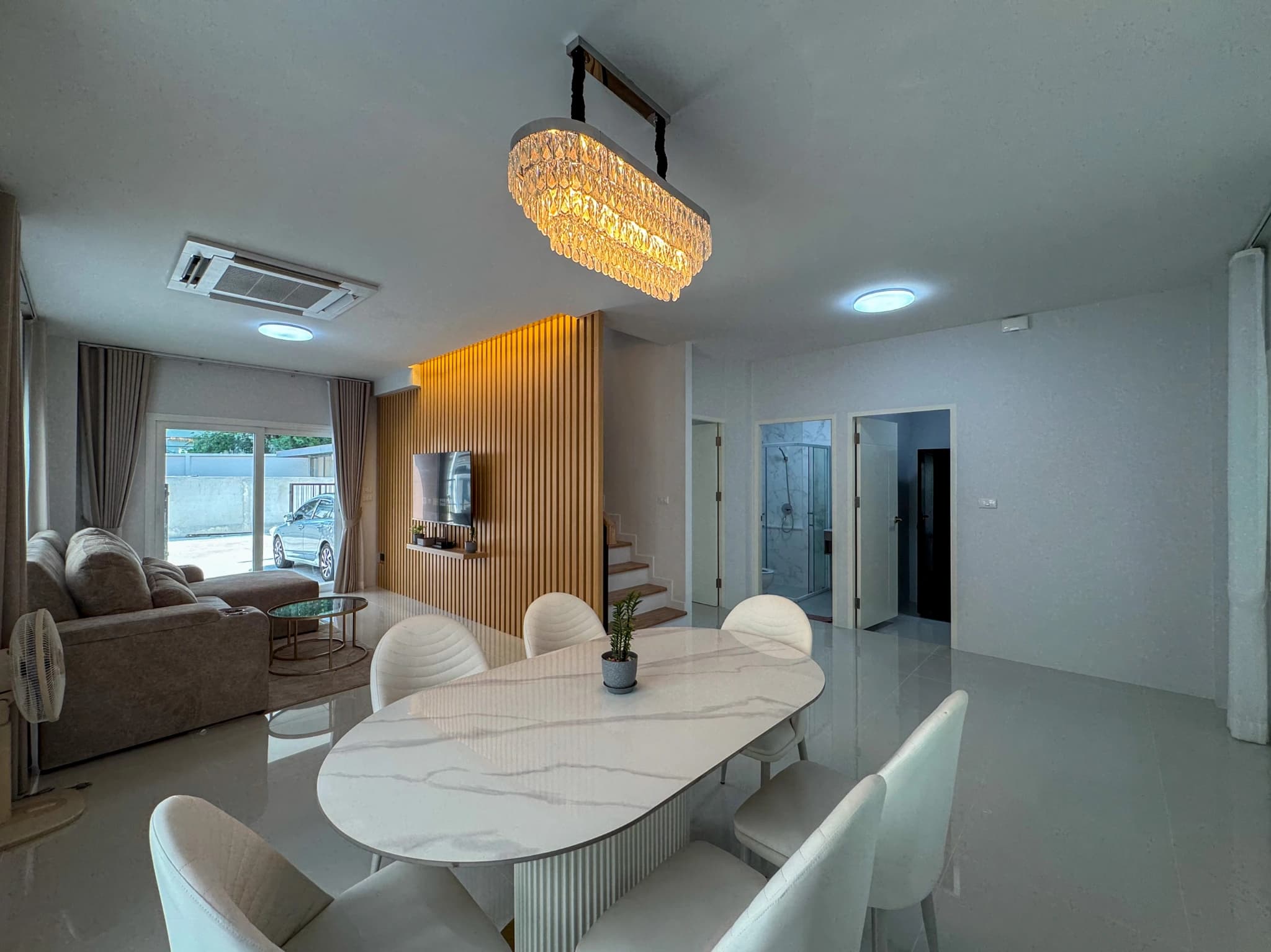 4 bedrooms House in Kathu - photo 5