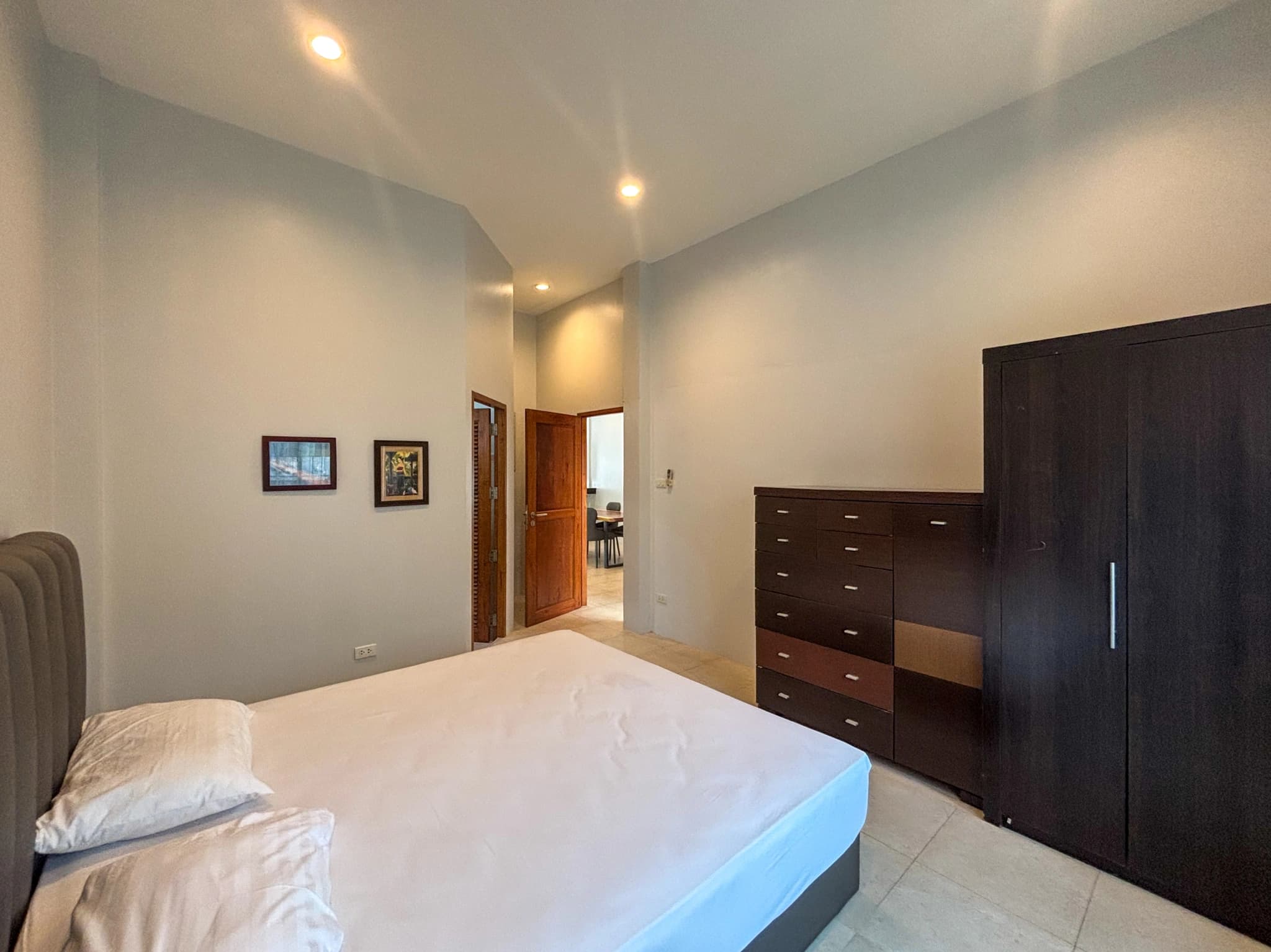 3 bedrooms Villa in Chalong for rent - photo 3