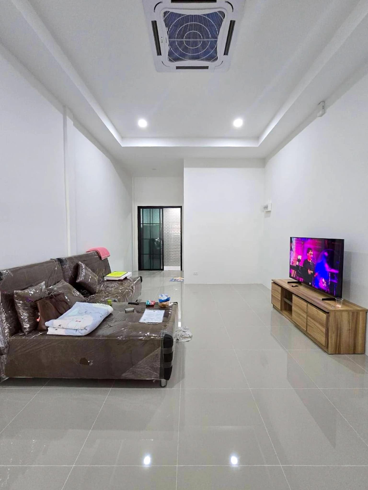 2 bedroom townhouse for rent Chao Fah Garden Home - photo 3
