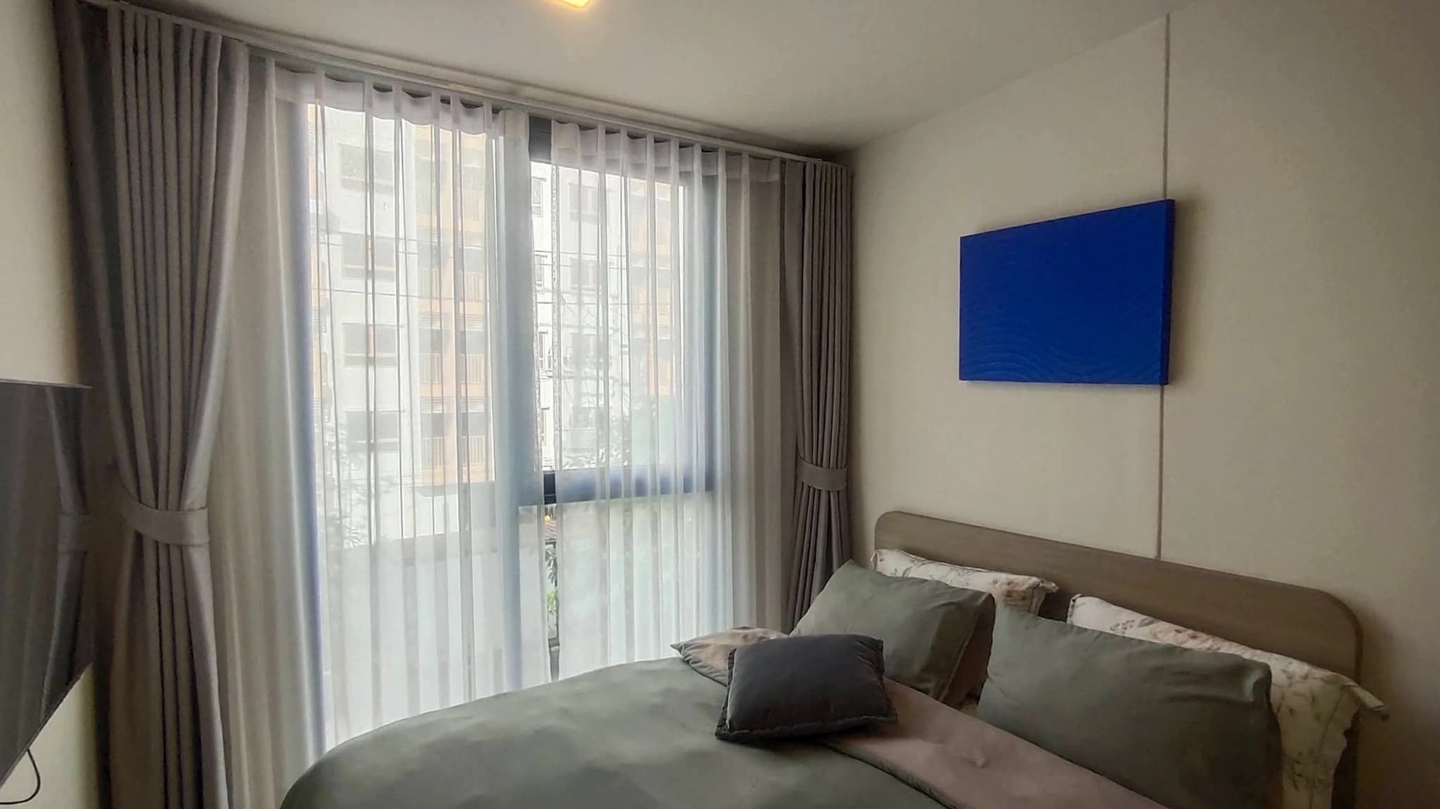 1 bedroom condo for rent The Base Rise - photo 4