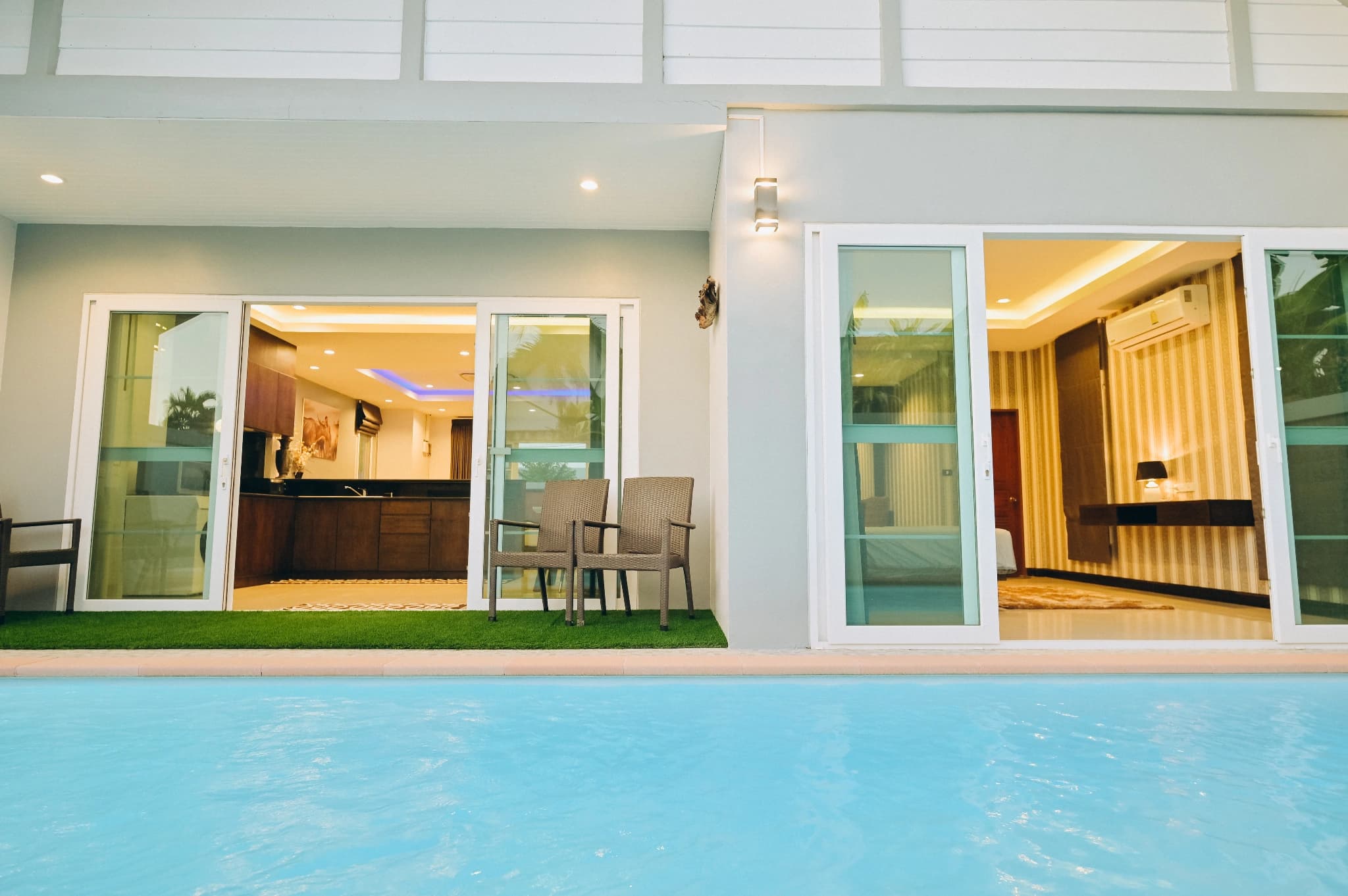 Villa in Chalong - photo 2